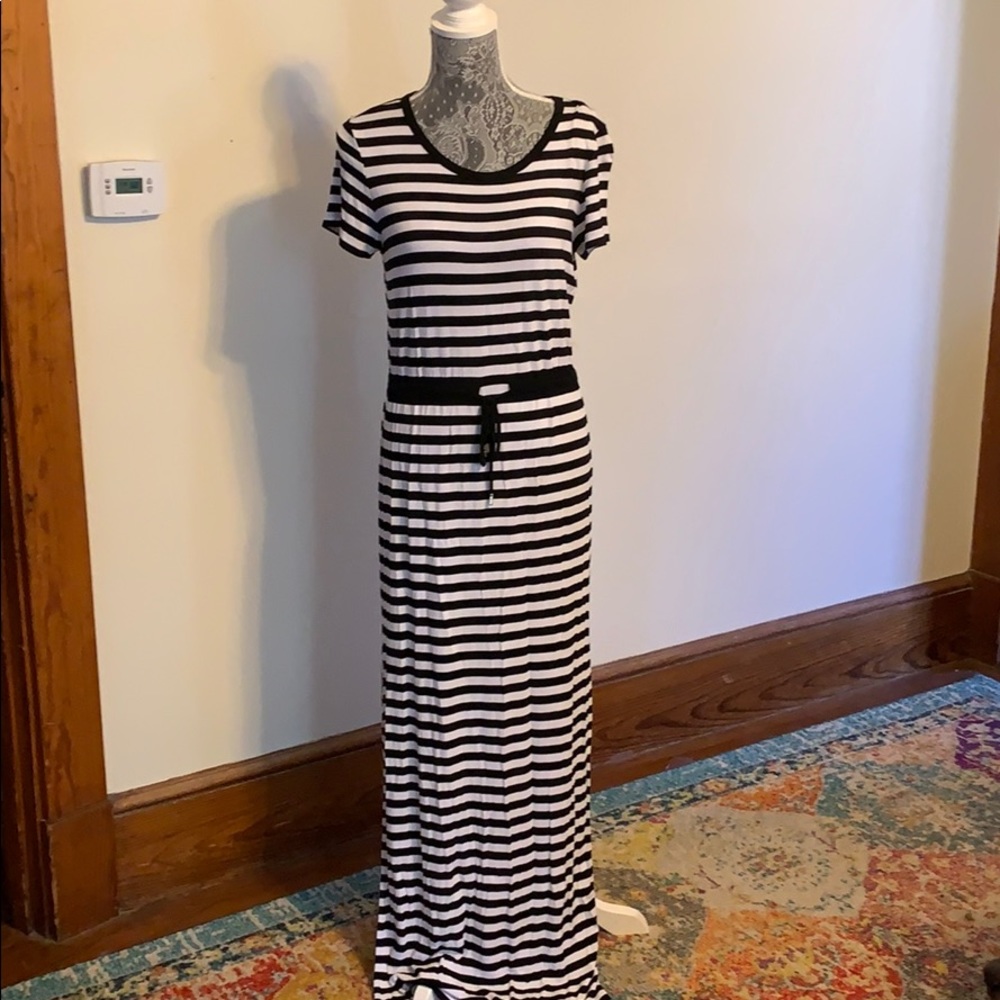 Black and white knit long dress